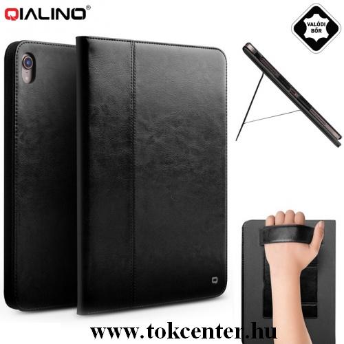 APPLE IPAD Pro 12.9 (2018) QIALINO tok álló, valódi bőr (aktív flip, oldalra nyíló, asztali tartó funkció, kézpánt) FEKETE	